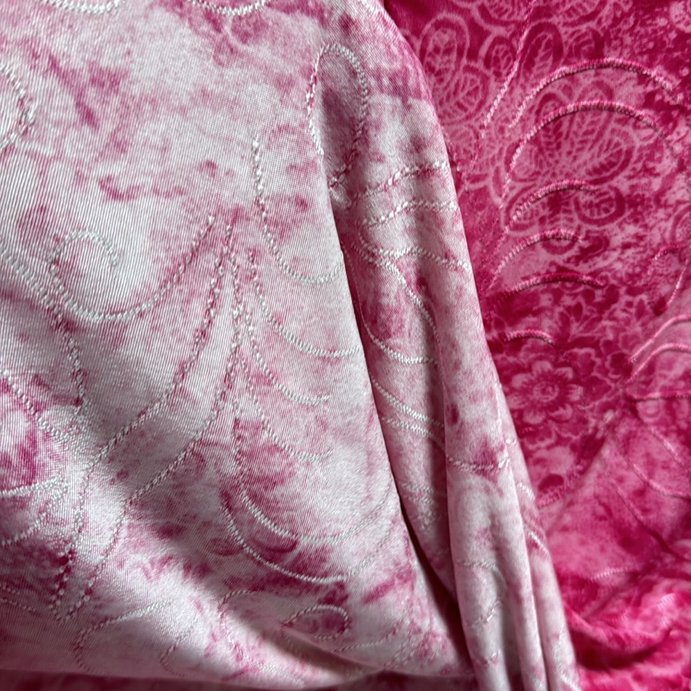 Woman’s L top by Notations. Fuchsia. 3/4 Sleeve. Never worn. - Picture 9 of 9